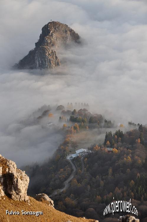 28 Pian dei Resinelli e il Nibbio.jpg
